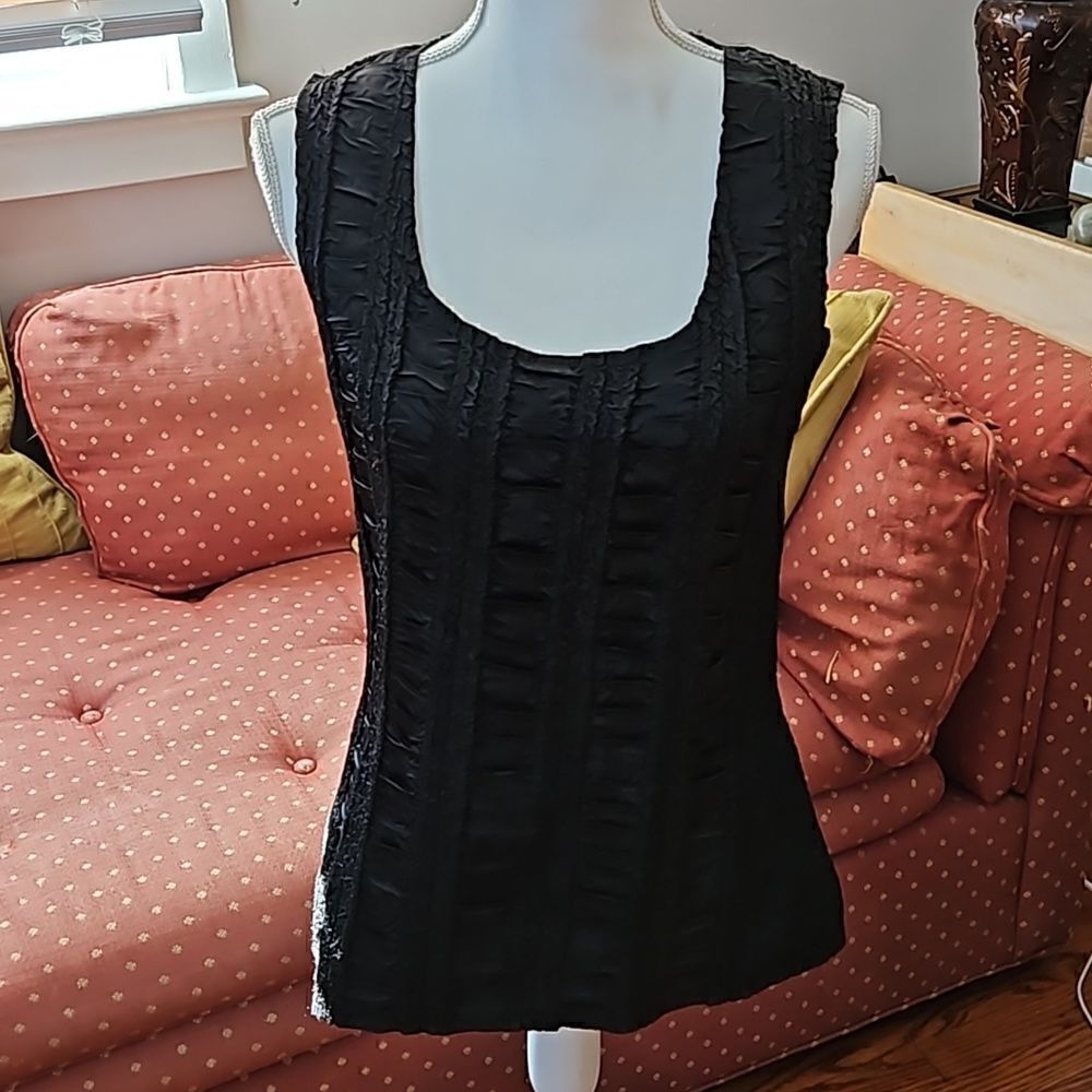 NEW WD-NY black sleeveless stretchy top